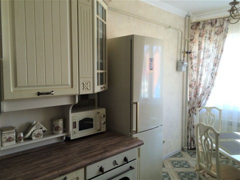 2-к квартира, 6/12 эт., 85м²