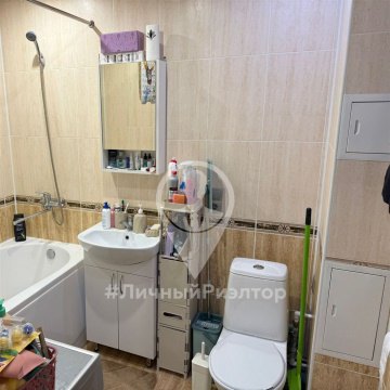 1-к квартира, 3/6 эт., 52м²