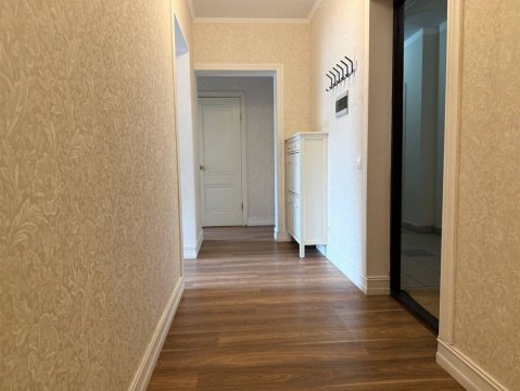 2-к квартира, 13/25 эт., 64м²