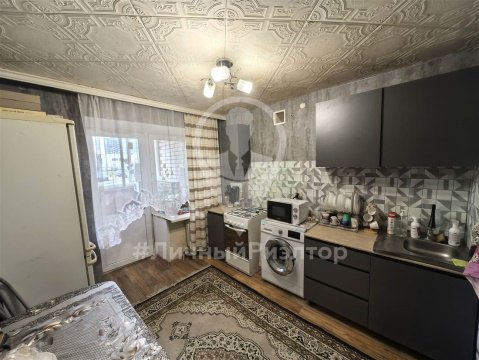 2-к квартира, 1/9 эт., 61м²